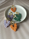 Boucles d’oreilles artisanales JANET en argile polymère – Design floral doré