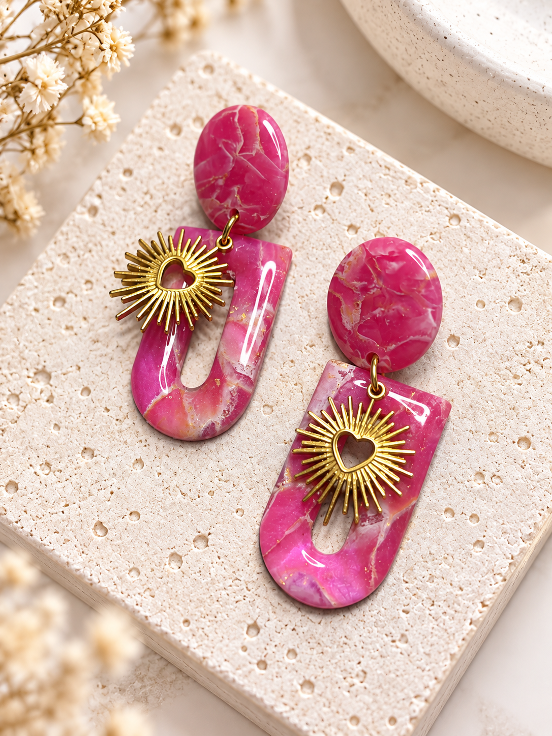 Boucles d'oreilles colorées en arche ouverte en argile polymère, pièce unique, création Les Trésors de Cia