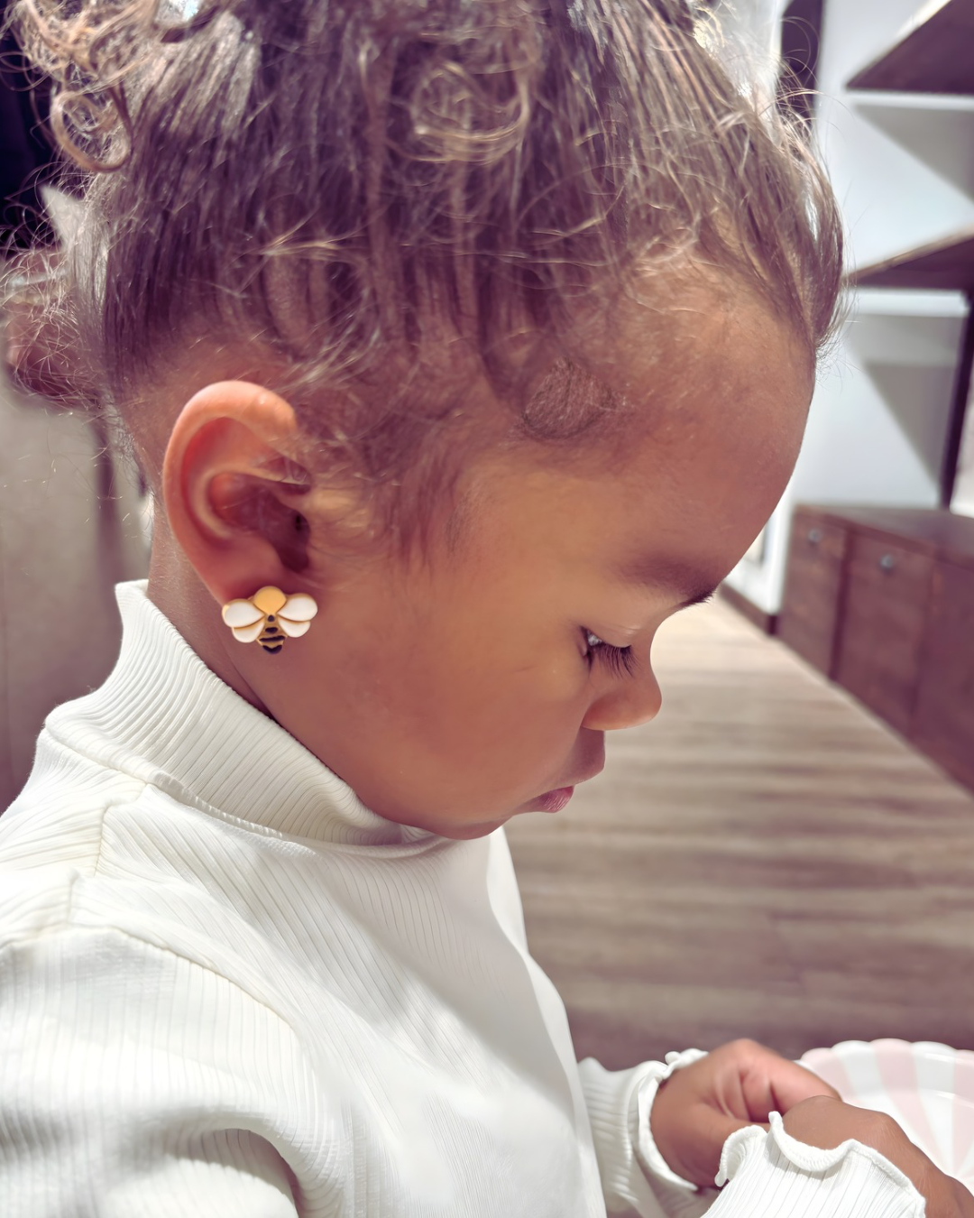 Boucles d’oreilles enfant Bee – joyeuses & ultra légères