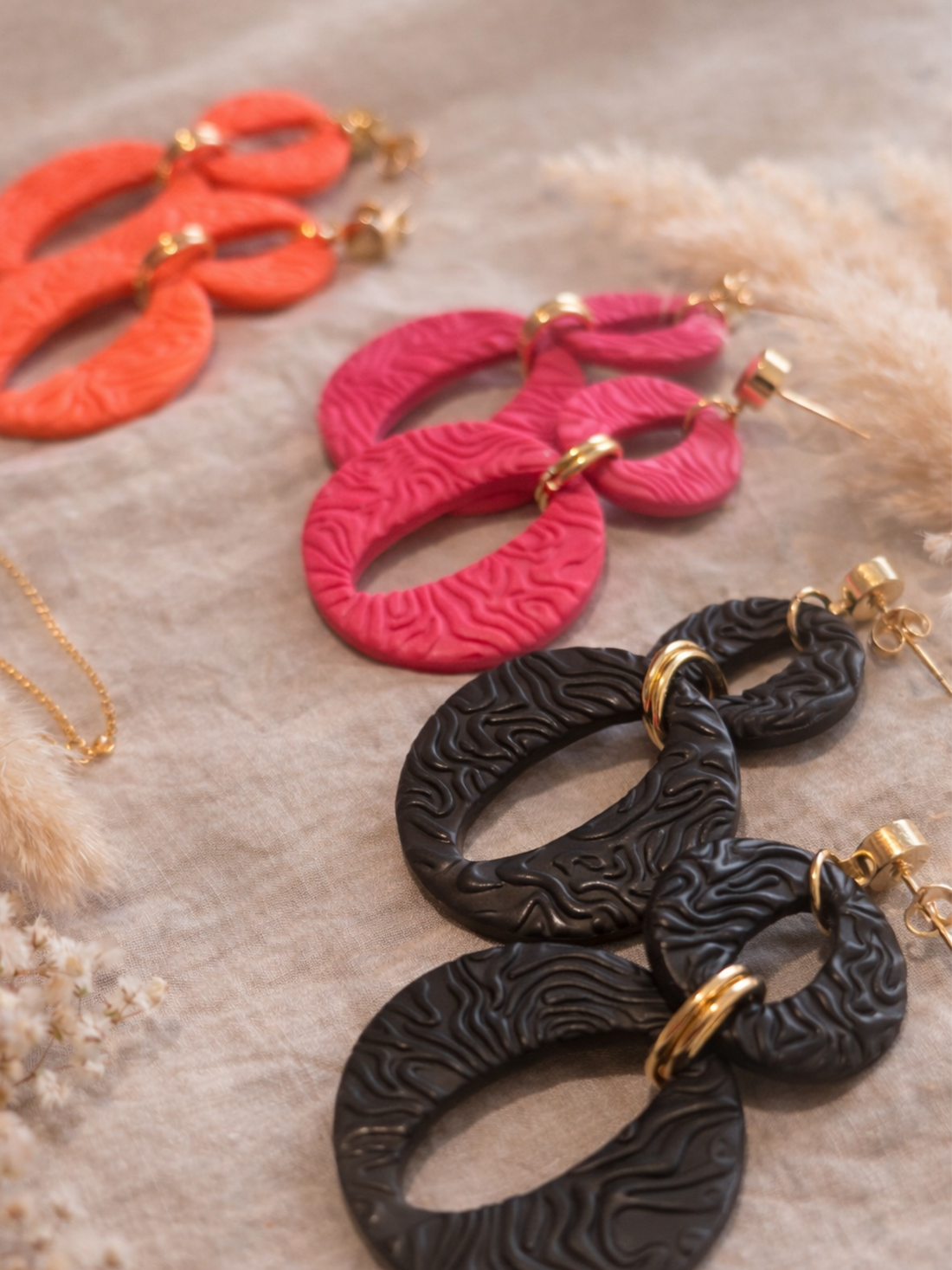 Boucles d'oreilles XXL texturées en argile polymère faites main