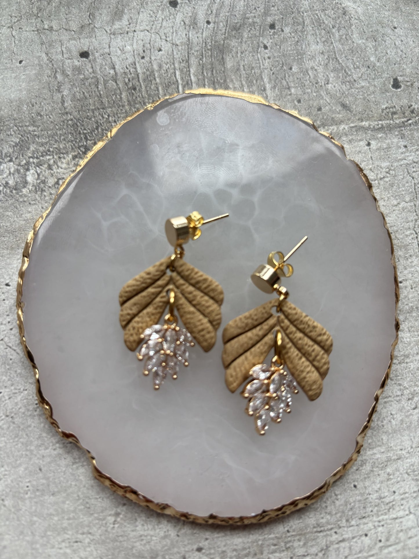 Boucles d’oreilles DIANA - élégance végétale & éclat subtil - Les Trésors de Cia