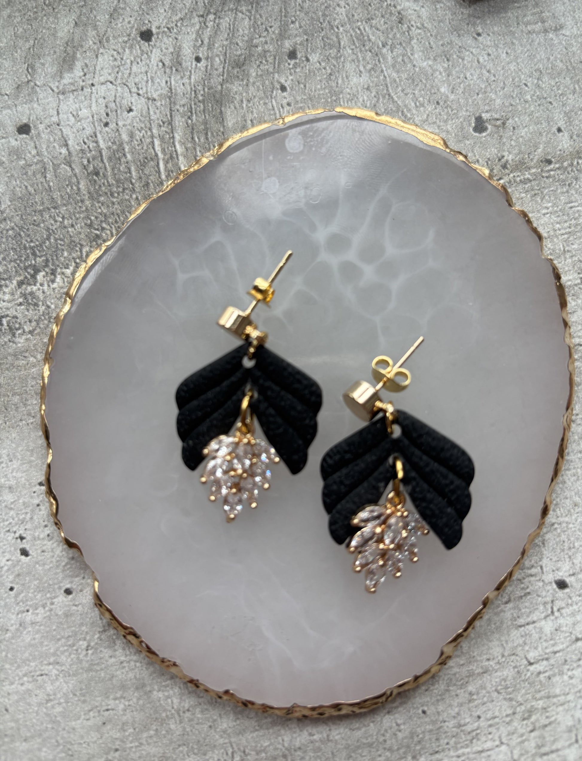 Boucles d’oreilles DIANA - élégance végétale & éclat subtil - Les Trésors de Cia