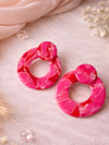 Boucles d’oreilles anneaux rose néon CÉLINE - Légères et modernes – Bijoux faits main Made in France