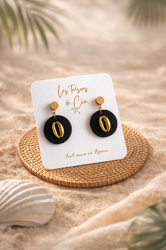 Boucles d’oreilles coquillage doré & disque noir – Style bohème tropical