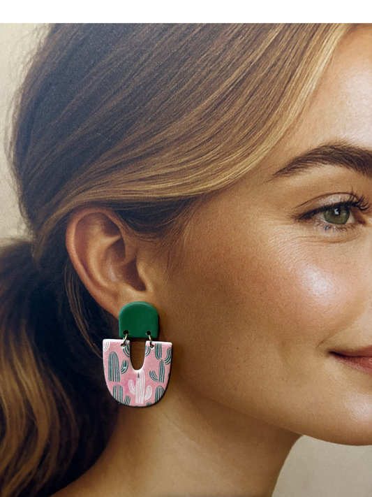 Boucles d’oreilles graphiques motif cactus — Ultra légères