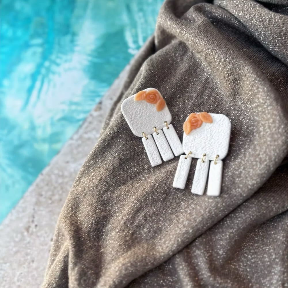 Boucles d'oreilles pendantes maxi BILLIE | Blanc ou Pêche rosé