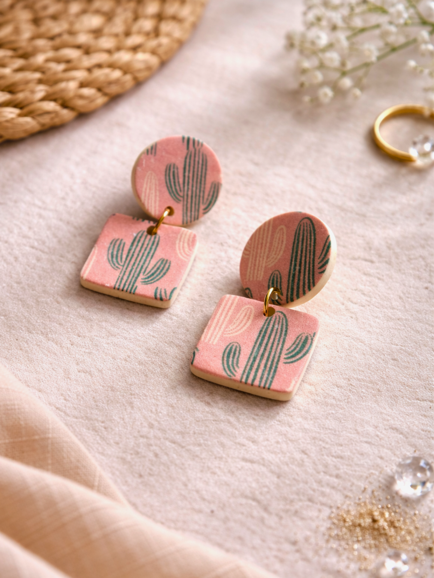 Boucles d’oreilles cactus rose en argile polymère — légères & faites main
